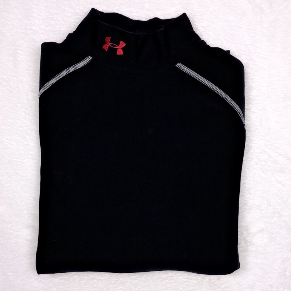 UNDER ARMOUR COMPRESSION SHIRT